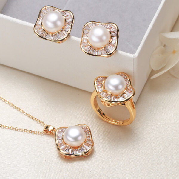 Pearl Necklace Ring and Earings Set - Image 6