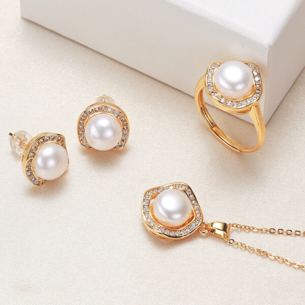 Pearl Necklace Ring and Earings Set