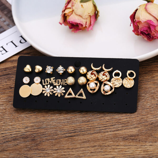 Fashion Flower Rhinestone Earings Set - Image 2